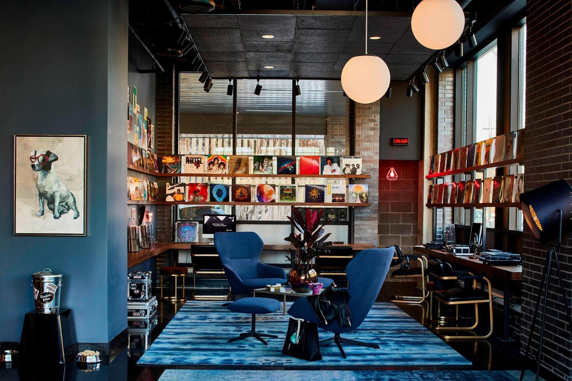 Moxy Minneapolis Uptown Εξωτερικό φωτογραφία